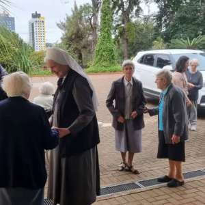 JUBILEU DA NOSSA CONGREGAÇÃO: VISITA DA MADRE GERAL E DA VICE-GERAL.